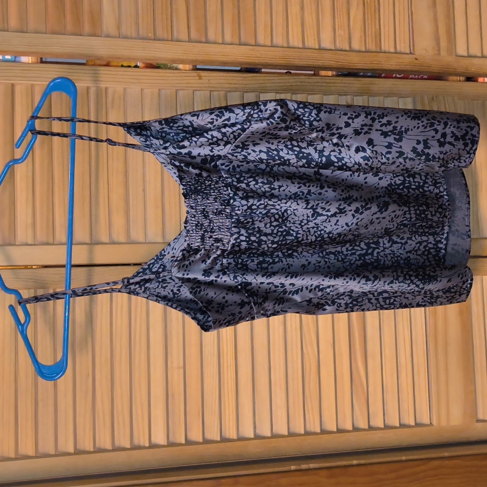 Daisy Fuentes Brand Women's V-Neck Purple & Black Silky Tank-Size Med.-NWOT - Picture 7 of 9